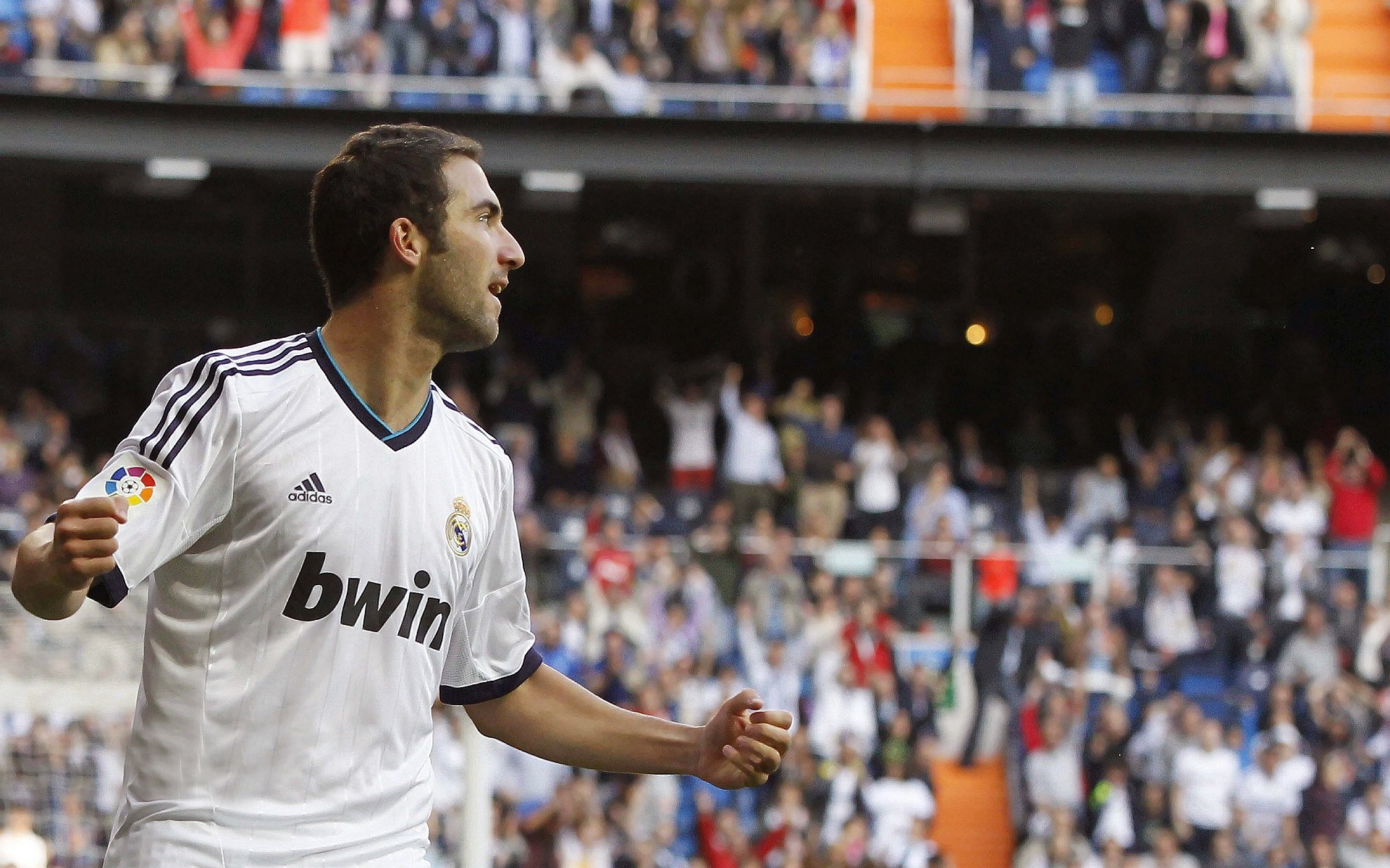 摩洛哥队新星获非洲杯最佳新人奖，摩洛哥足球球员